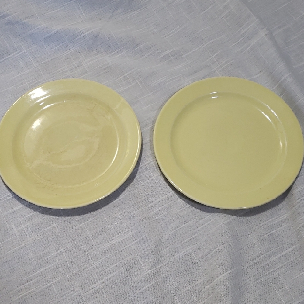 Classic pastel yellow Dinner Plate Set